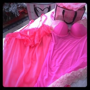 VS Teddy’s 2 for the price of one .💋💕